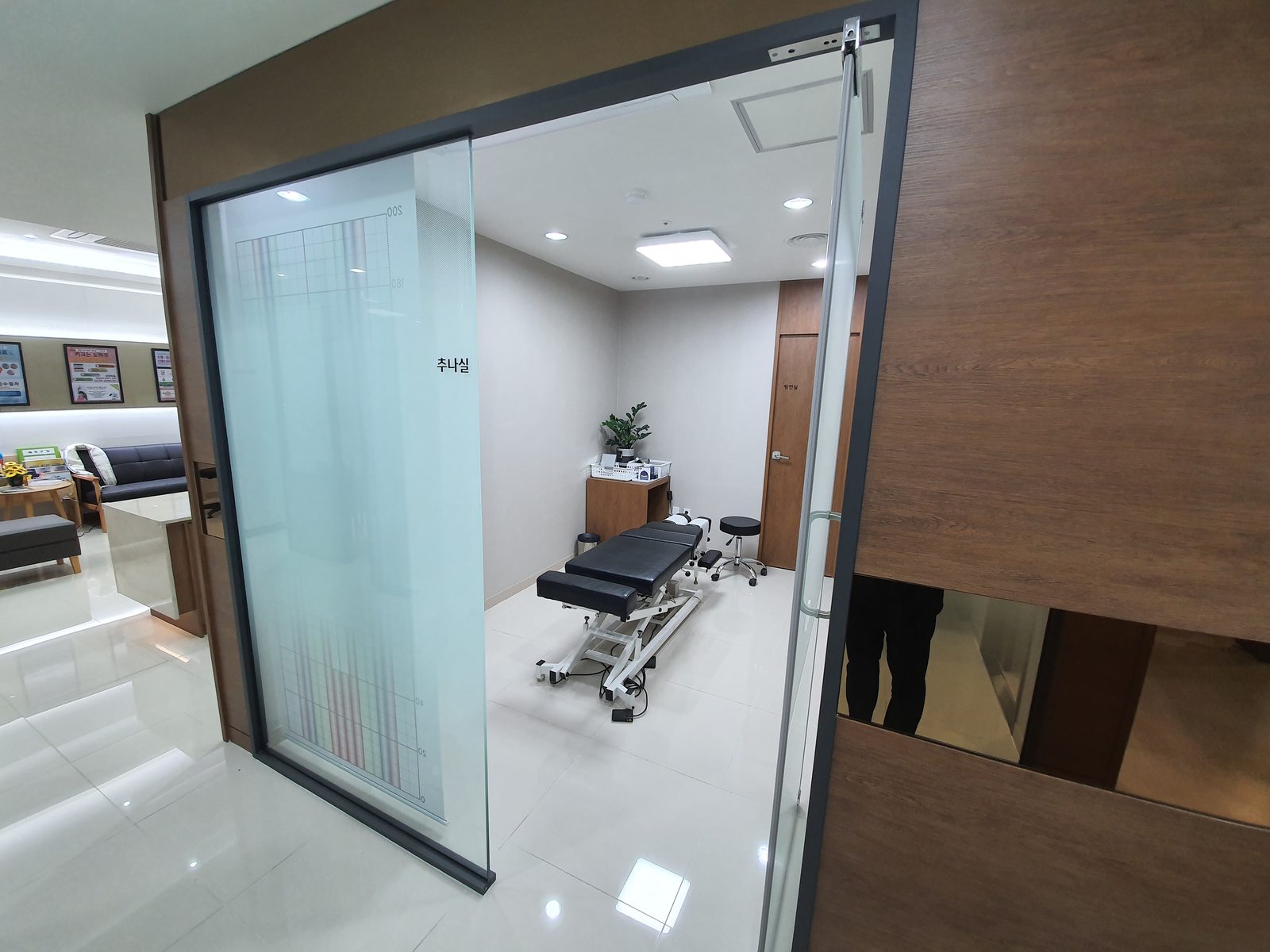 명지국제신도시점 내부