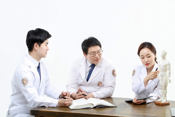중구약수역점 내부