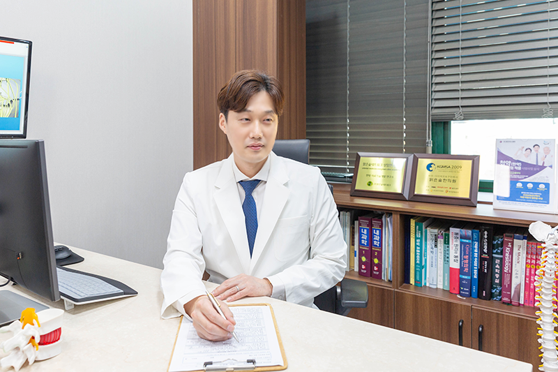  북구화명동점 내부