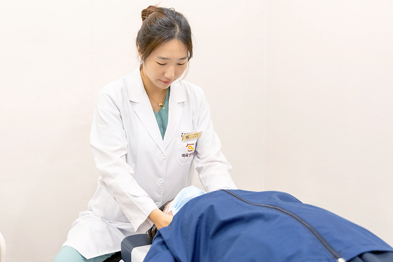 부천역곡점 내부